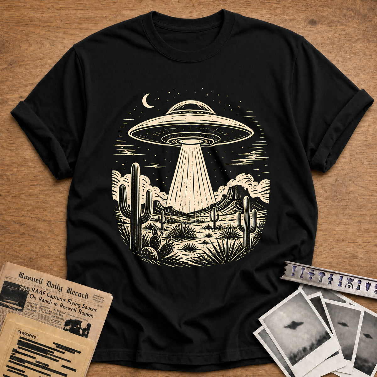 Linocut Saucer Desert 80 T-Shirt - Black