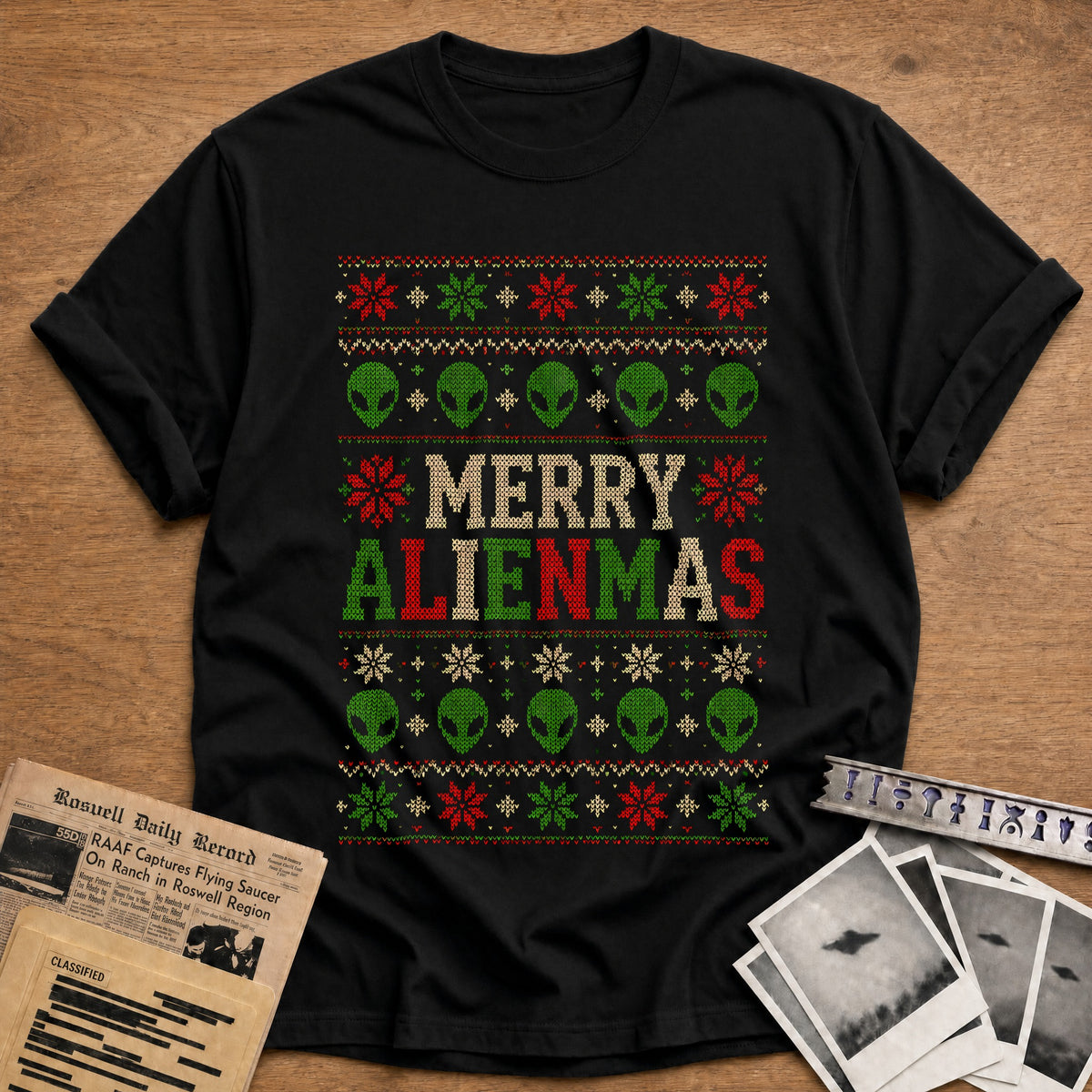 Merry Alienmas 93 T-Shirt - Black