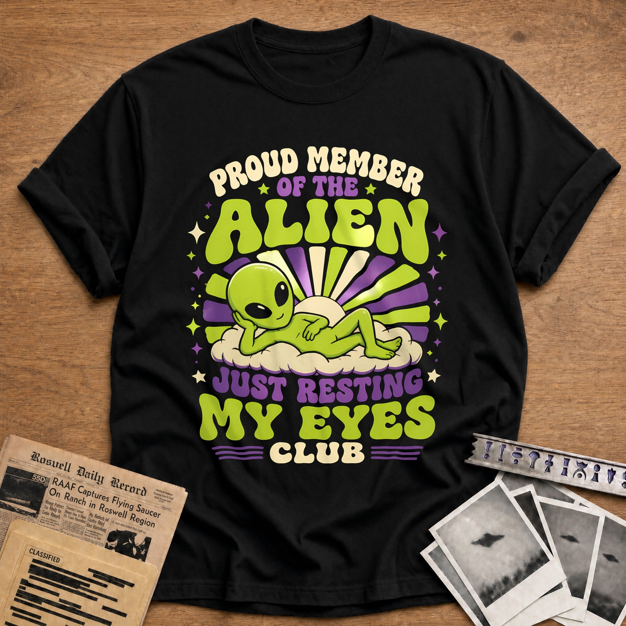 Resting Eyes Club Groovy 25 T-Shirt - Black