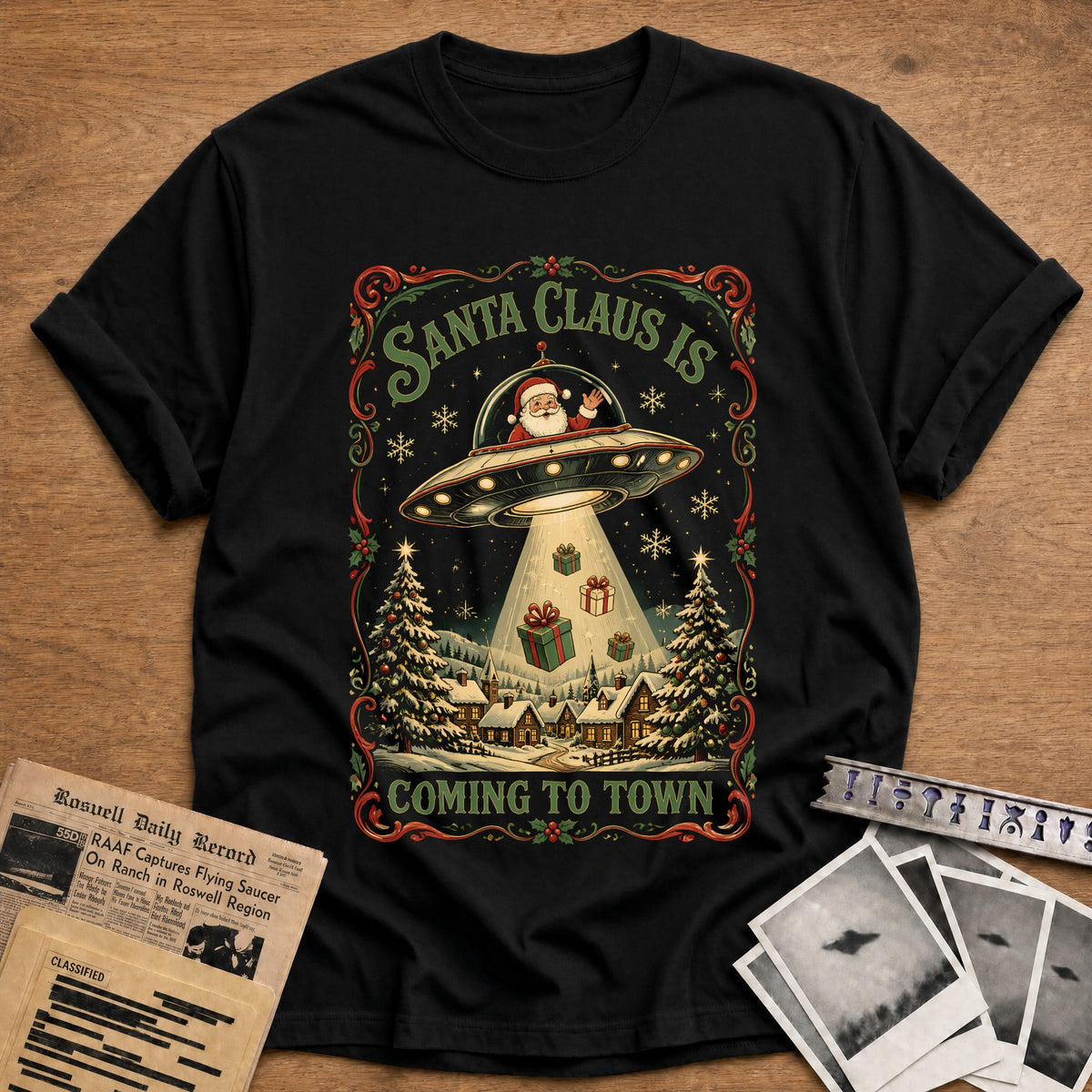 Santa Claus Is Coming To Town 76 T-Shirt - Black