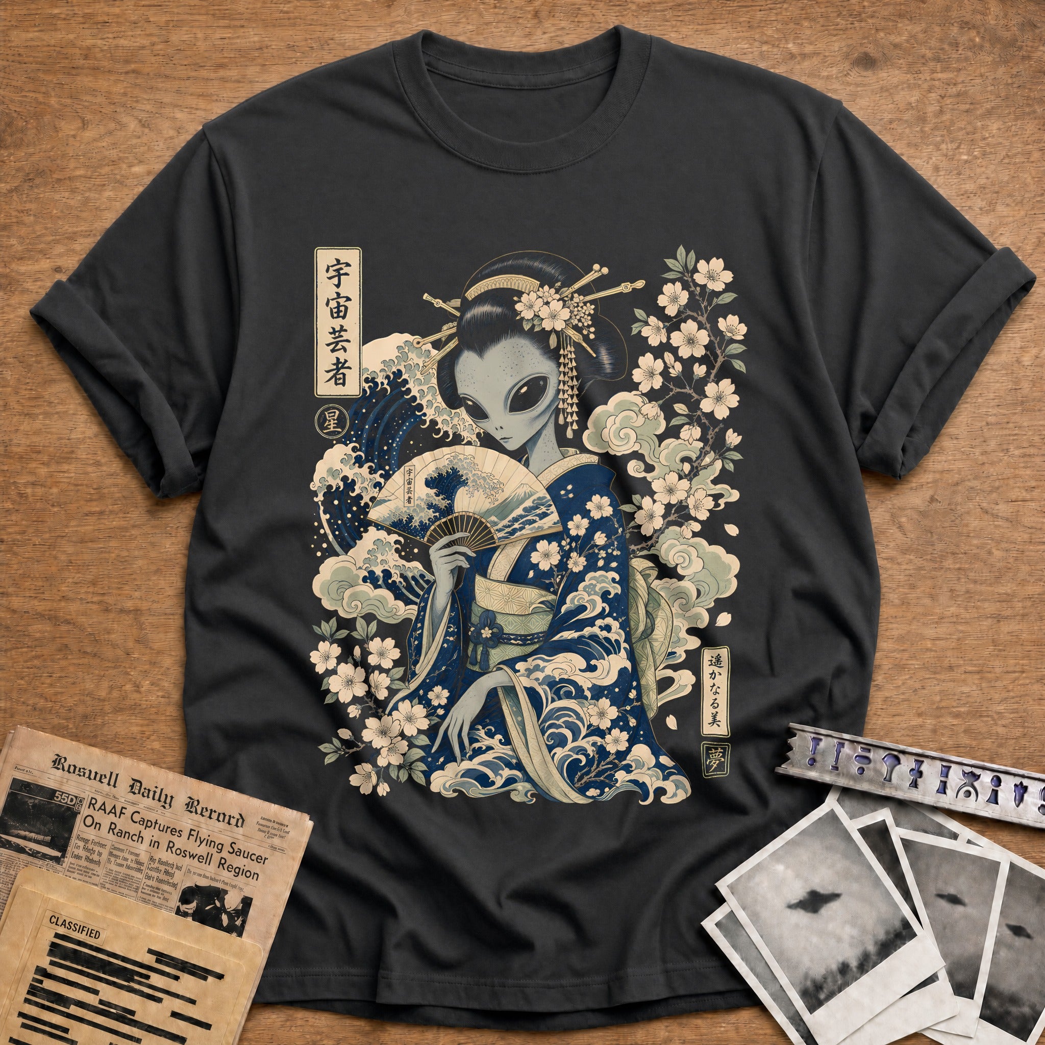 Alien Geisha 49 T-Shirt - Charcoal