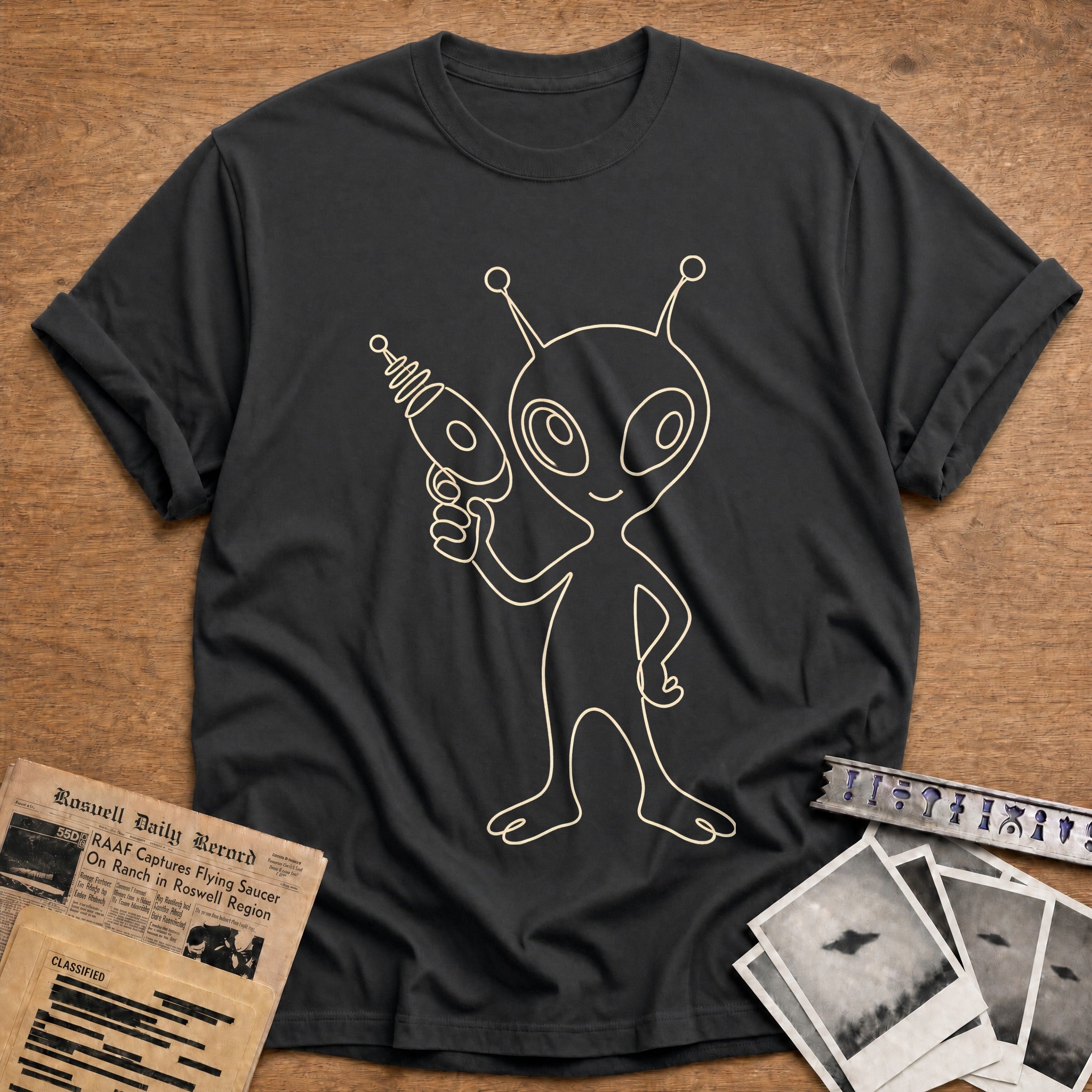 Alien Ray Gun 13 T-Shirt - Charcoal