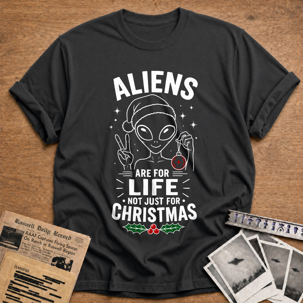 Aliens Are For Life Not Just For Christmas 54 T-Shirt - Charcoal