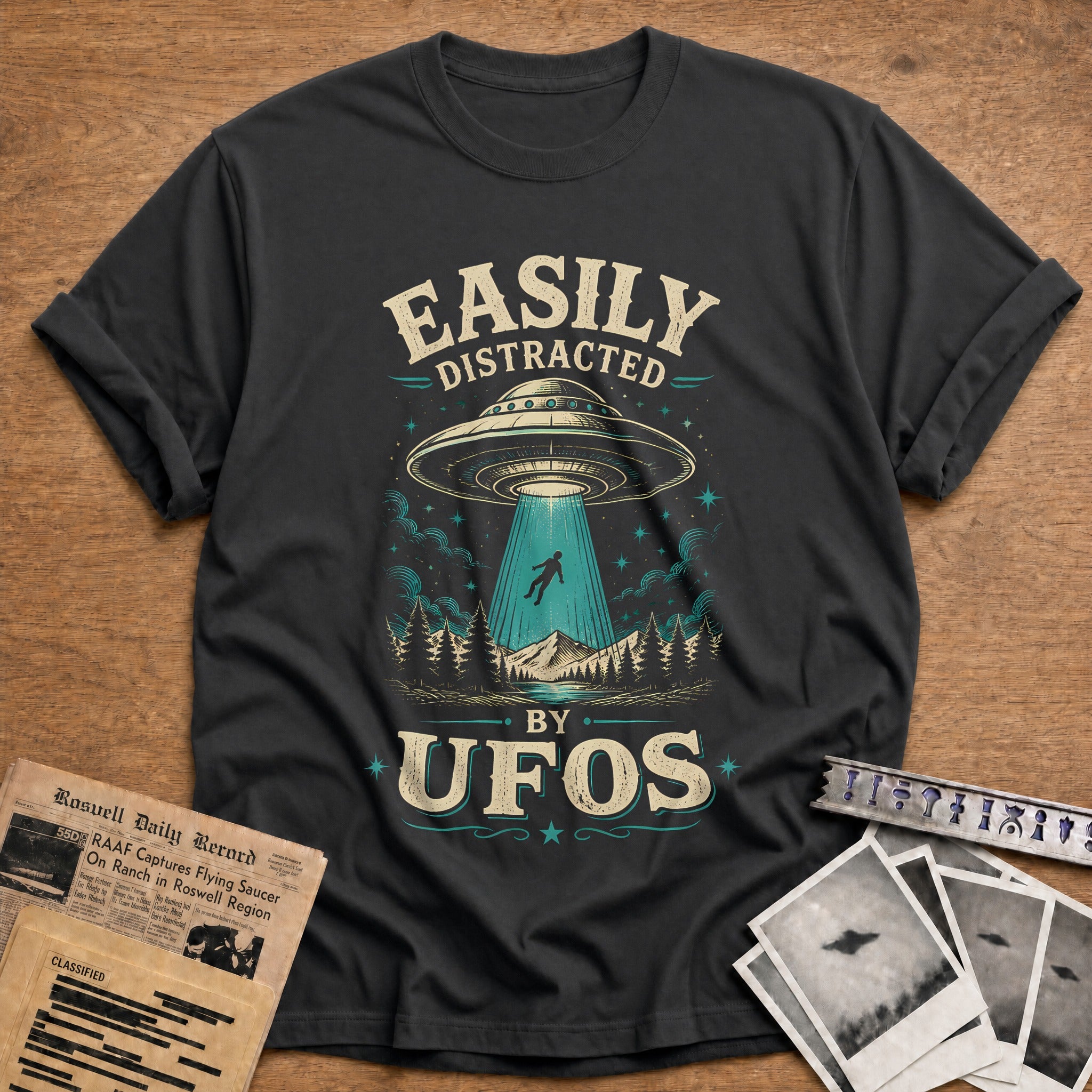 Easily Distracted Ufos 24 T-Shirt - Charcoal
