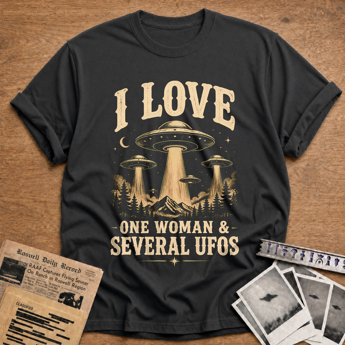 I Love One Woman And Several UFOs 51 T-Shirt - Charcoal