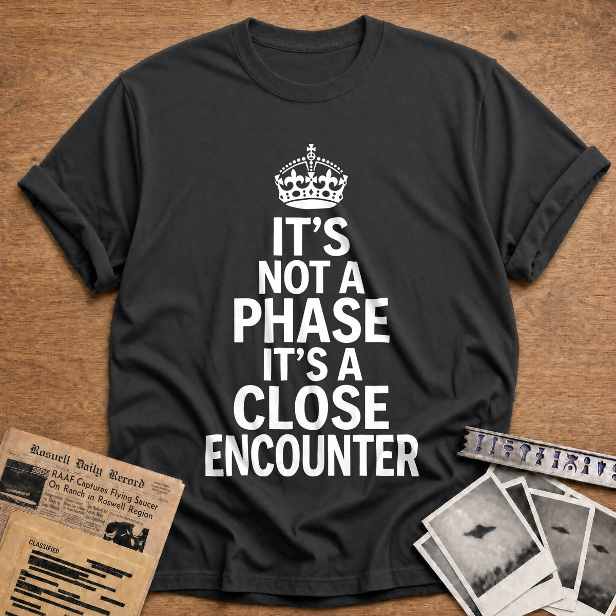 It's Not A Phase It's A Close Encounter 60 T-Shirt - Charcoal