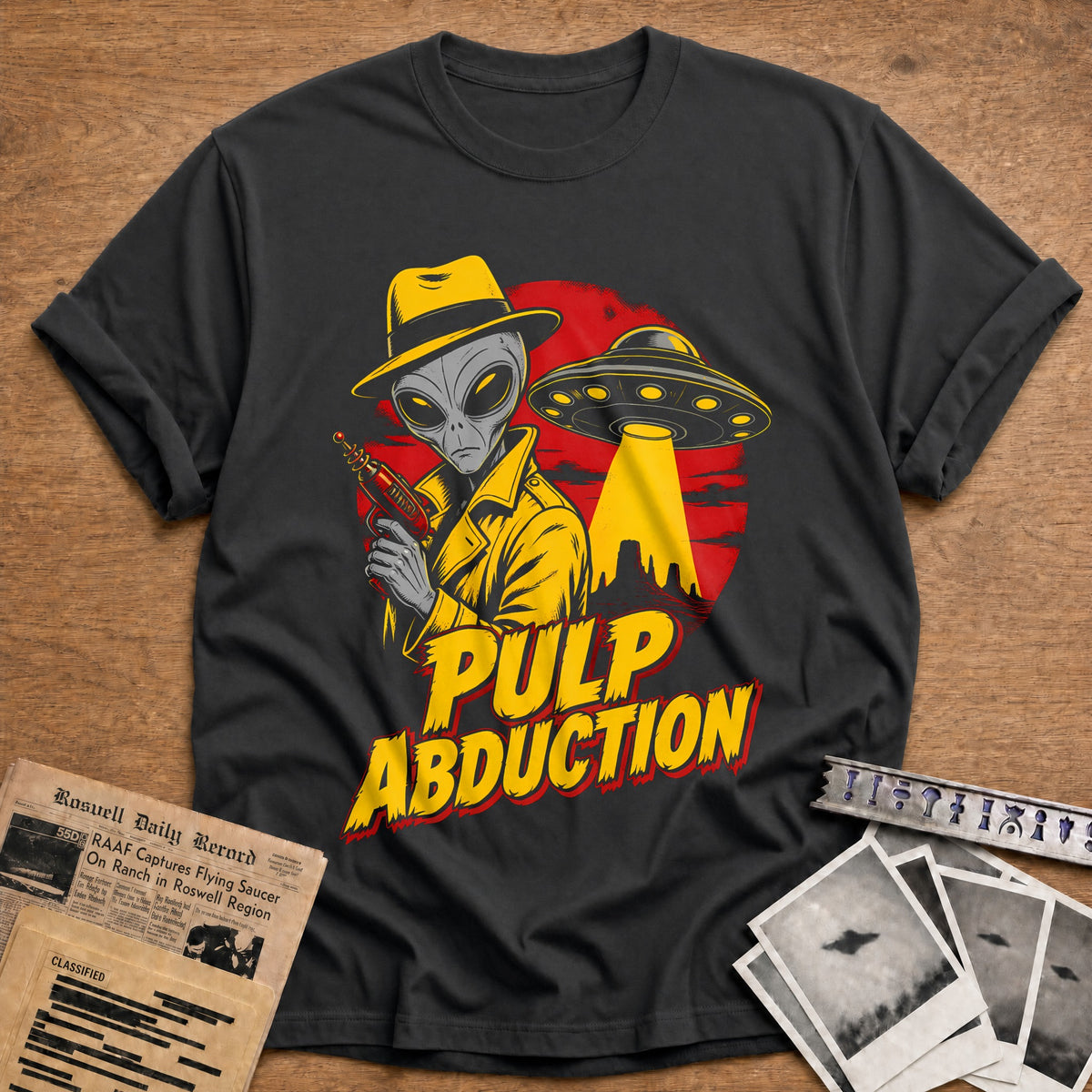 Pulp Abduction 31 T-Shirt - Charcoal