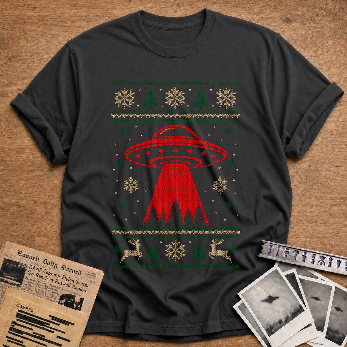 Red Ufo Sweater 98 T-Shirt - Charcoal