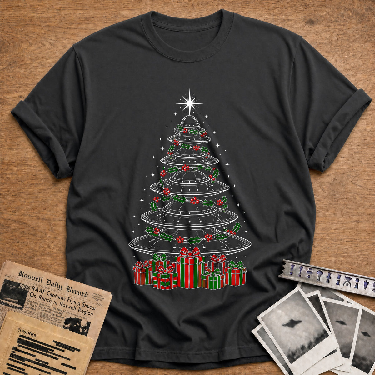 Ufo Gifts Garland Tree 36 T-Shirt - Charcoal