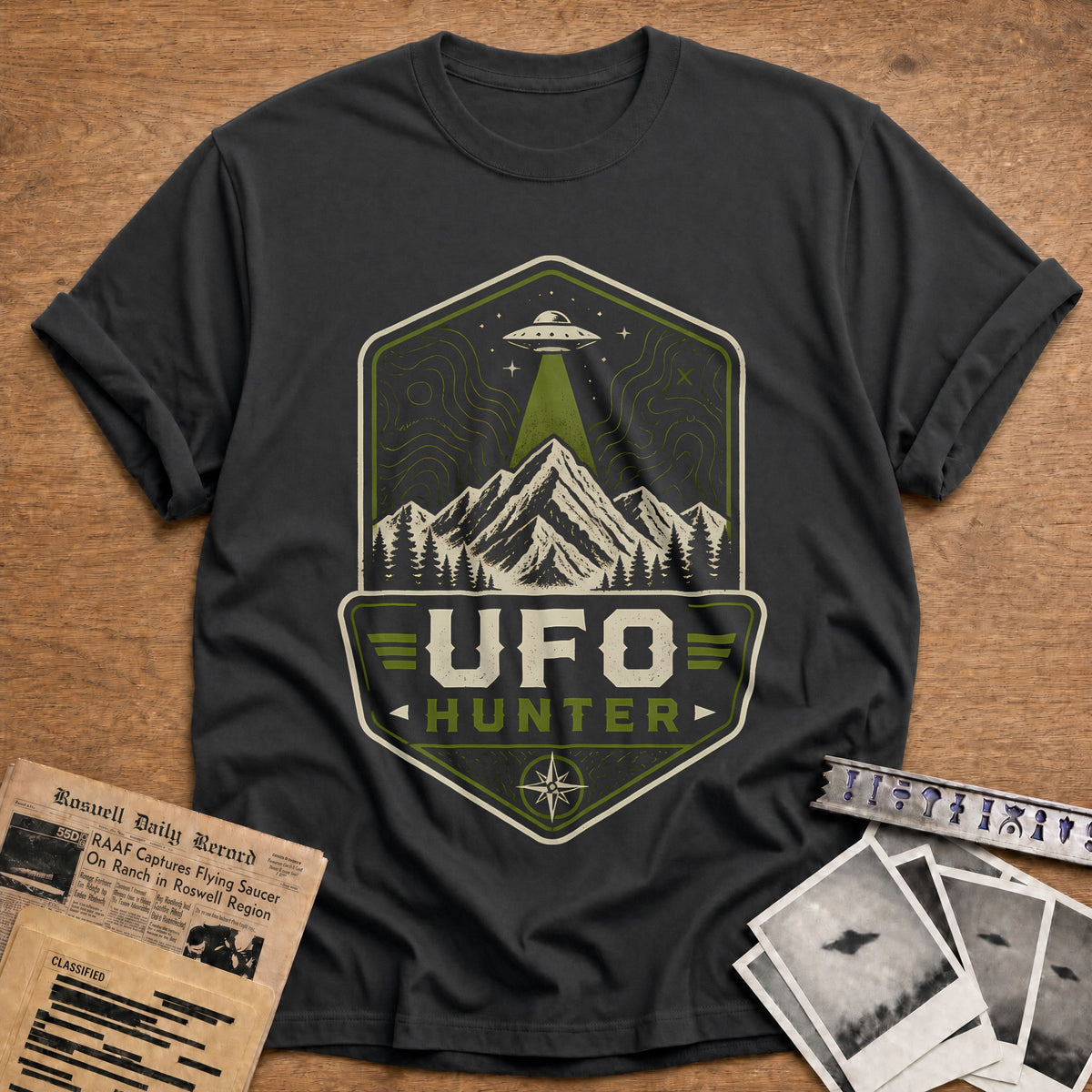 UFO Hunter Gorpcore 32 T-Shirt - Charcoal