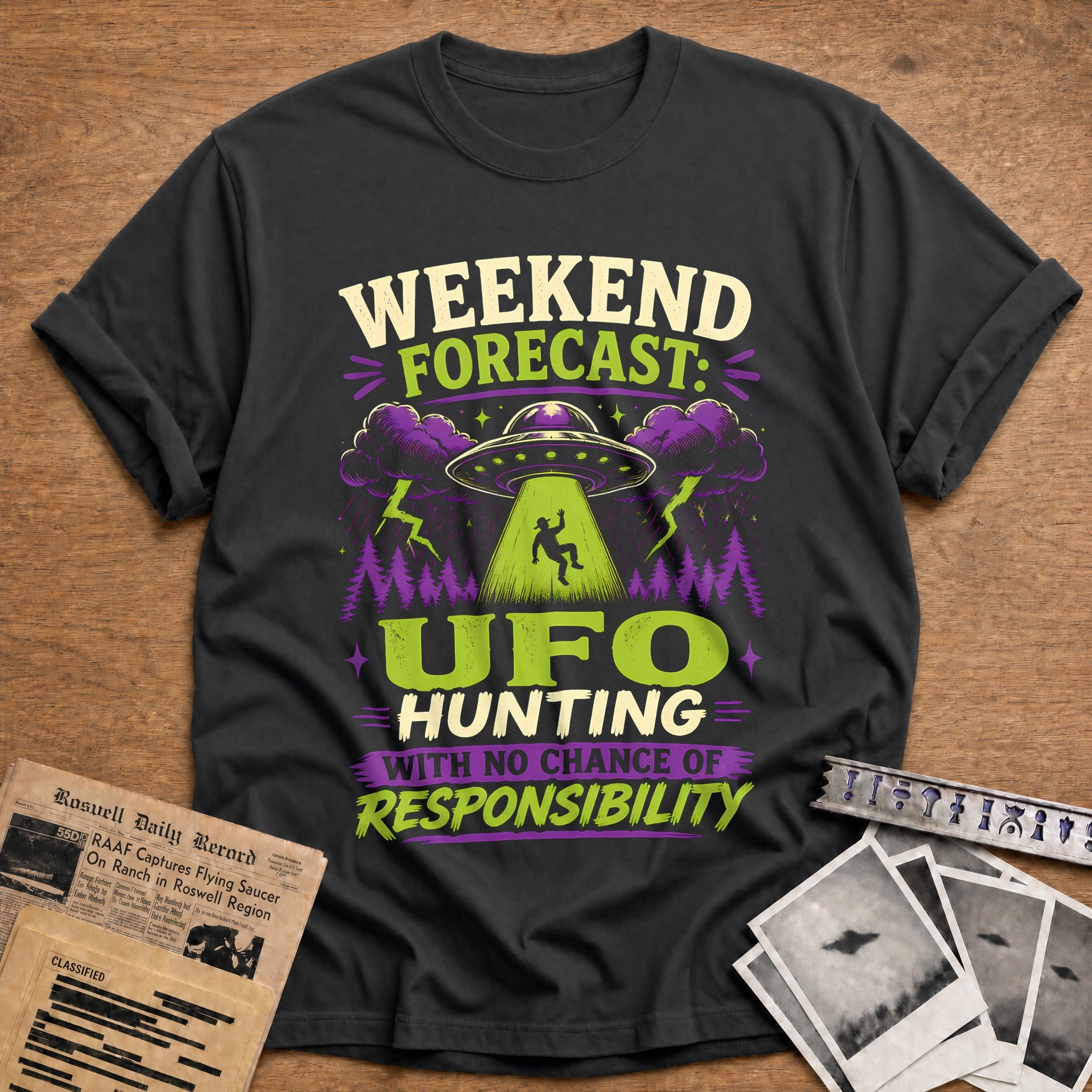 Weekend Forecast Ufo Hunting 49 T-Shirt - Charcoal