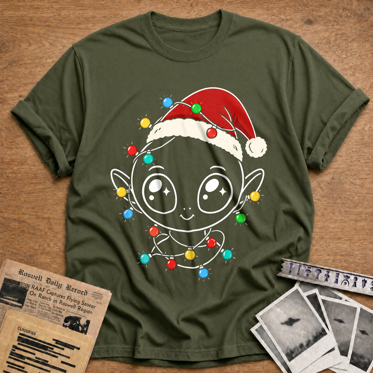 Chibi Alien Christmas Lights 42 T-Shirt - Military Green