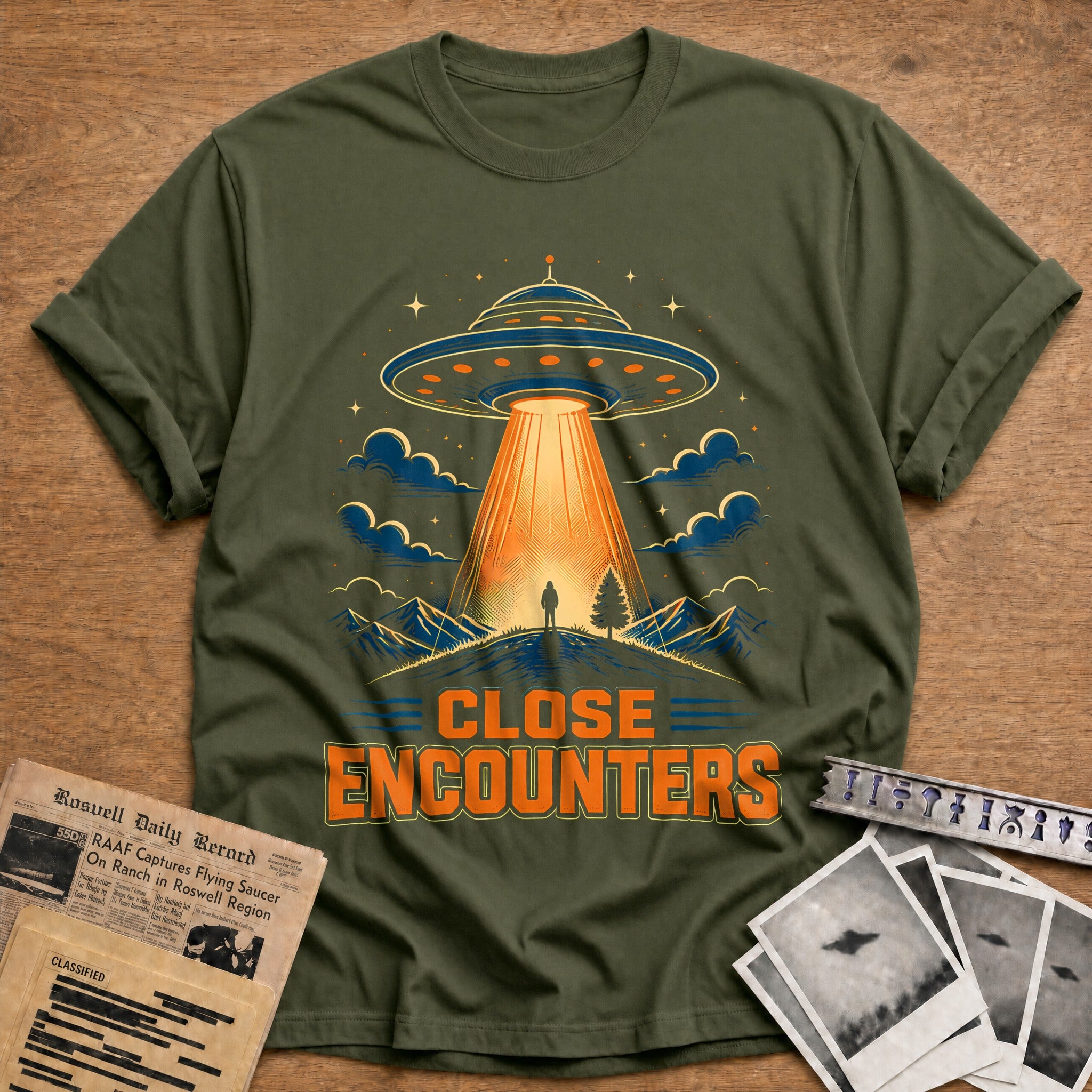 Close Encounters 65 T-Shirt - Military Green