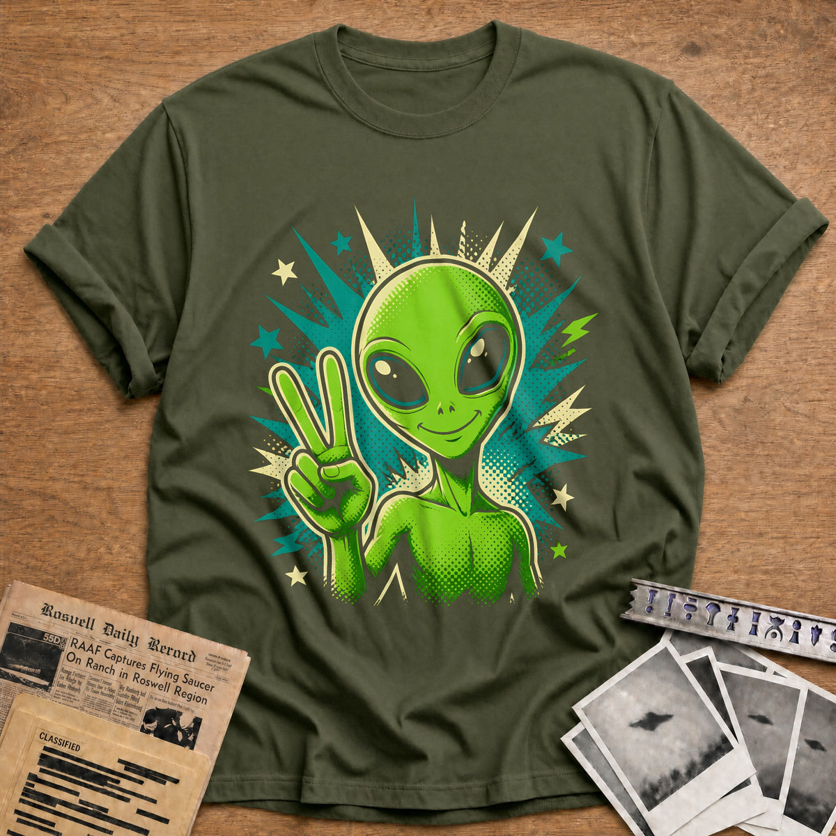 Peace Sign Alien Pop Art 50 T-Shirt - Military Green