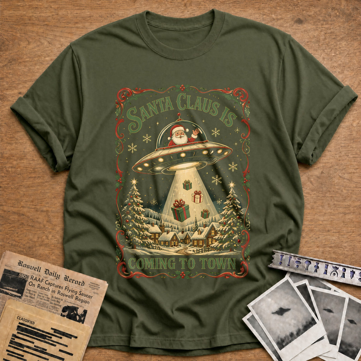Santa Claus Is Coming To Town 76 T-Shirt - Military Green