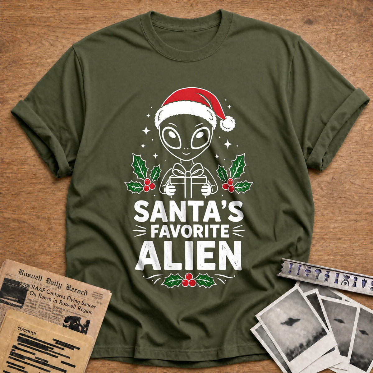 Santa's Favorite Alien 55 T-Shirt - Military Green