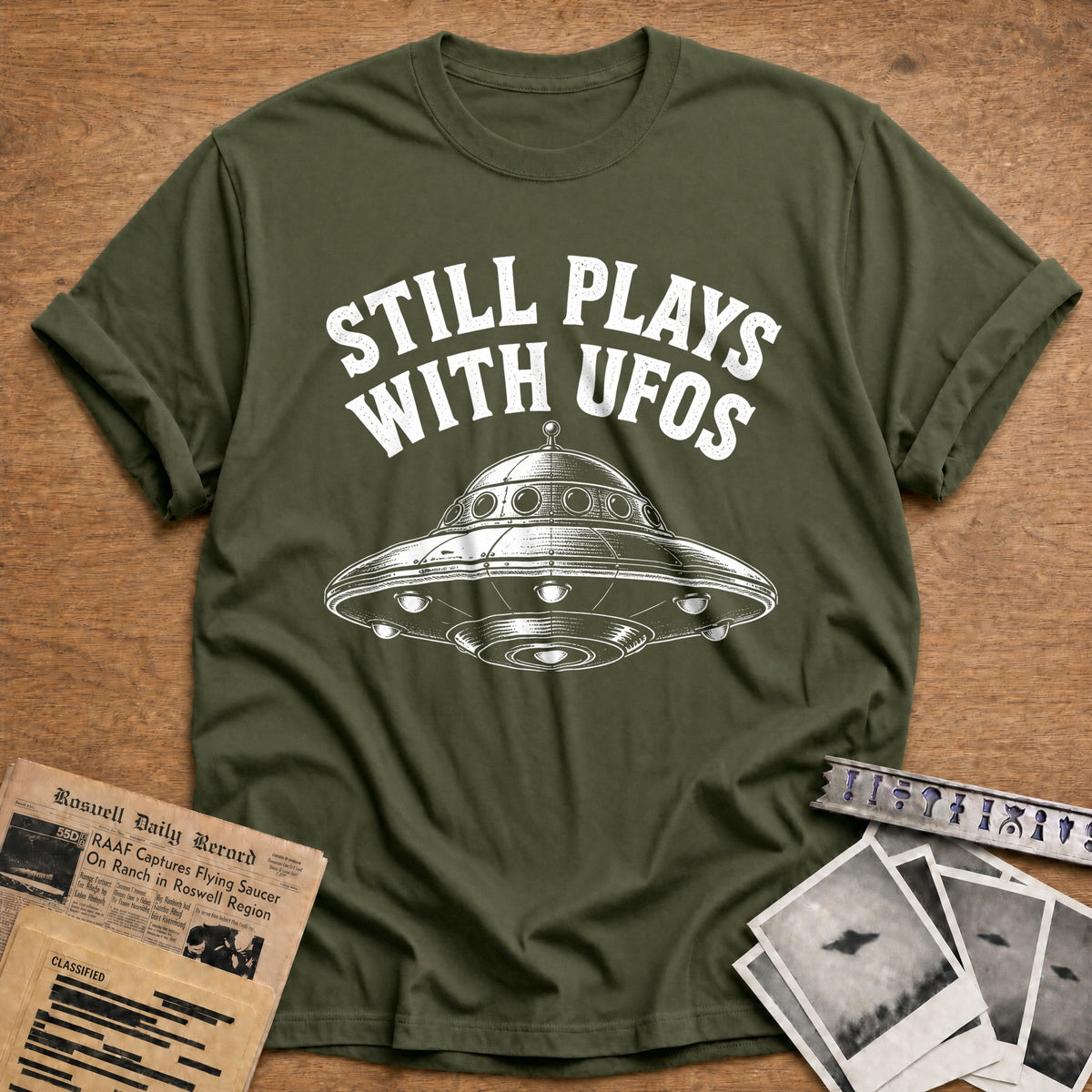Still Plays With UFOs 88 T-Shirt - Military Green