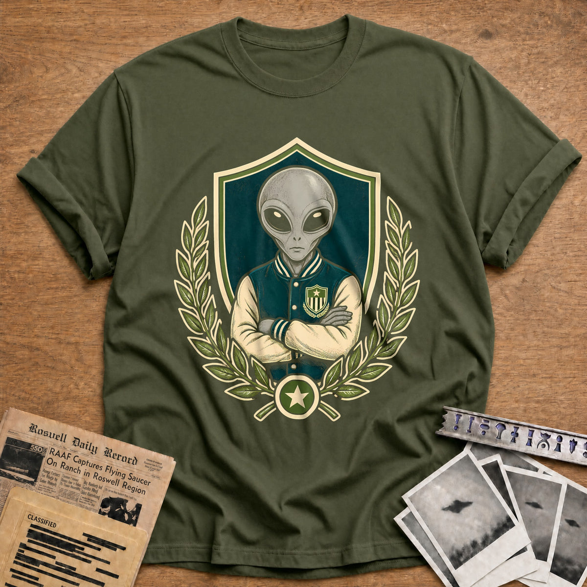 Varsity Alien 53 T-Shirt - Military Green