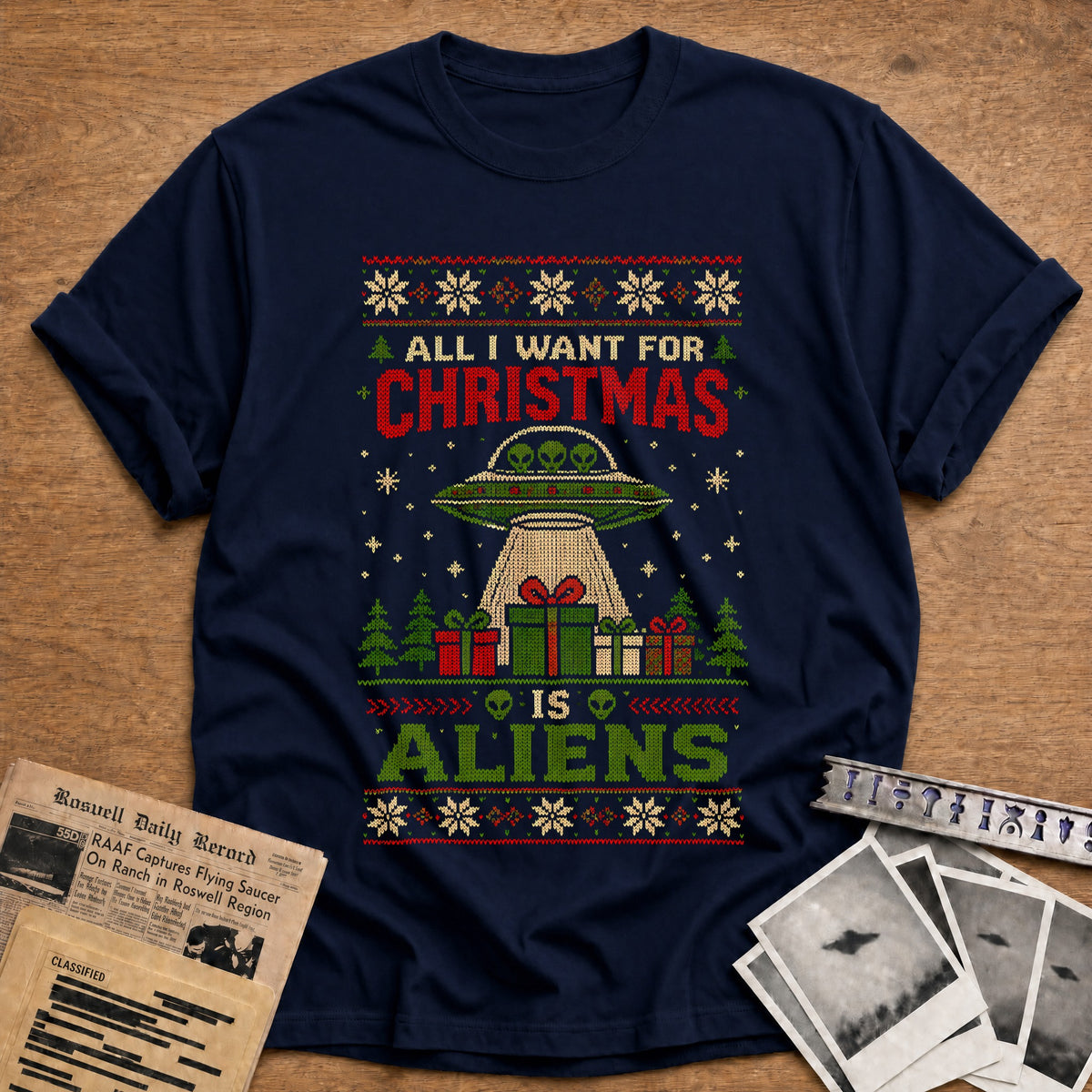 All I Want For Christmas Is Aliens 18 T-Shirt - Navy