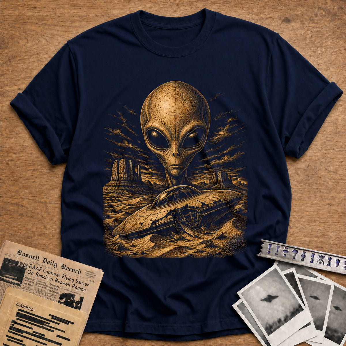Head Crashed Saucer 76 T-Shirt - Navy