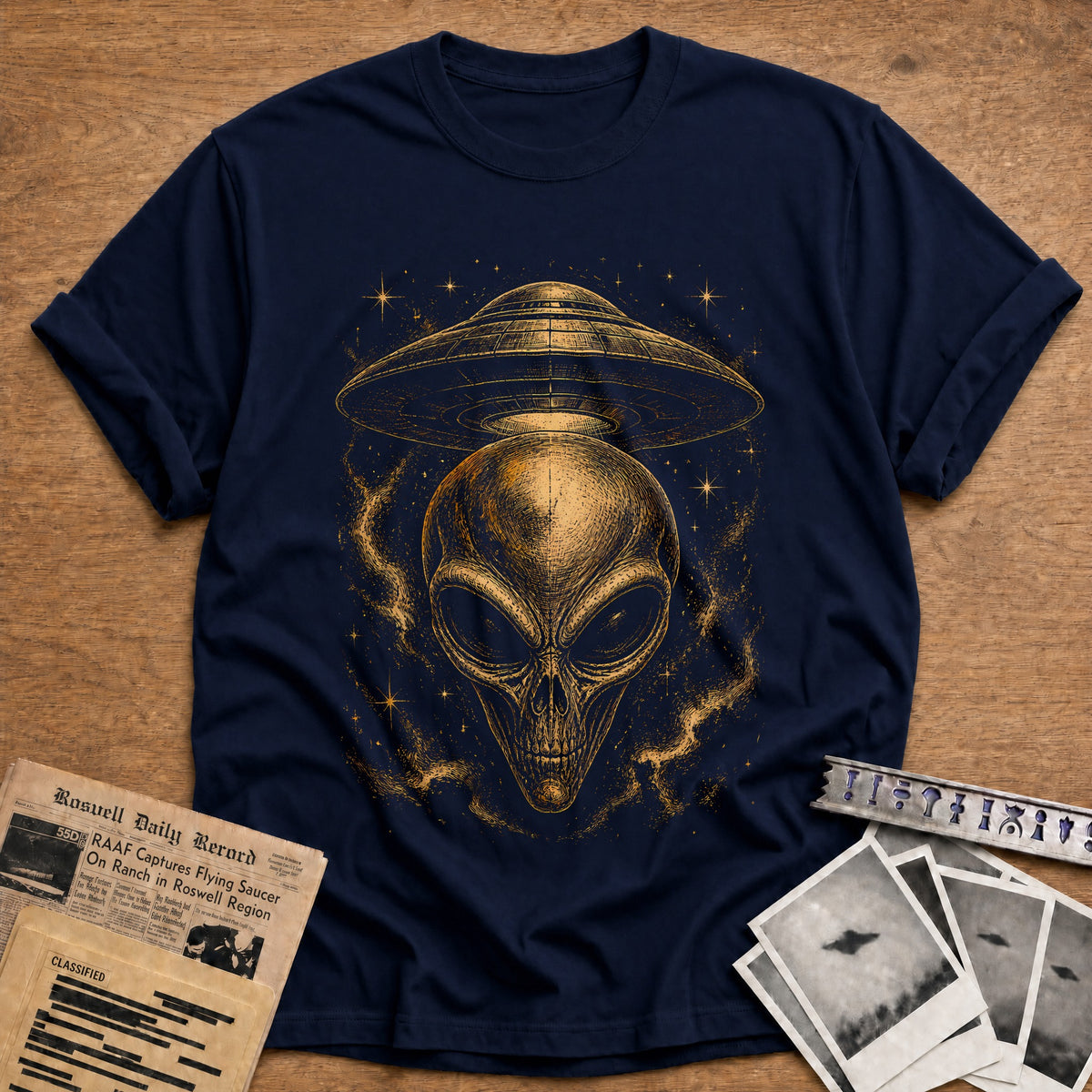 Skull Saucer 46 T-Shirt - Navy