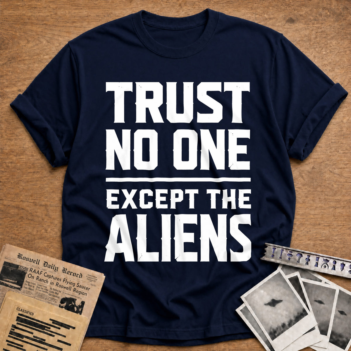 Trust No One Except The Aliens 66 T-Shirt - Navy