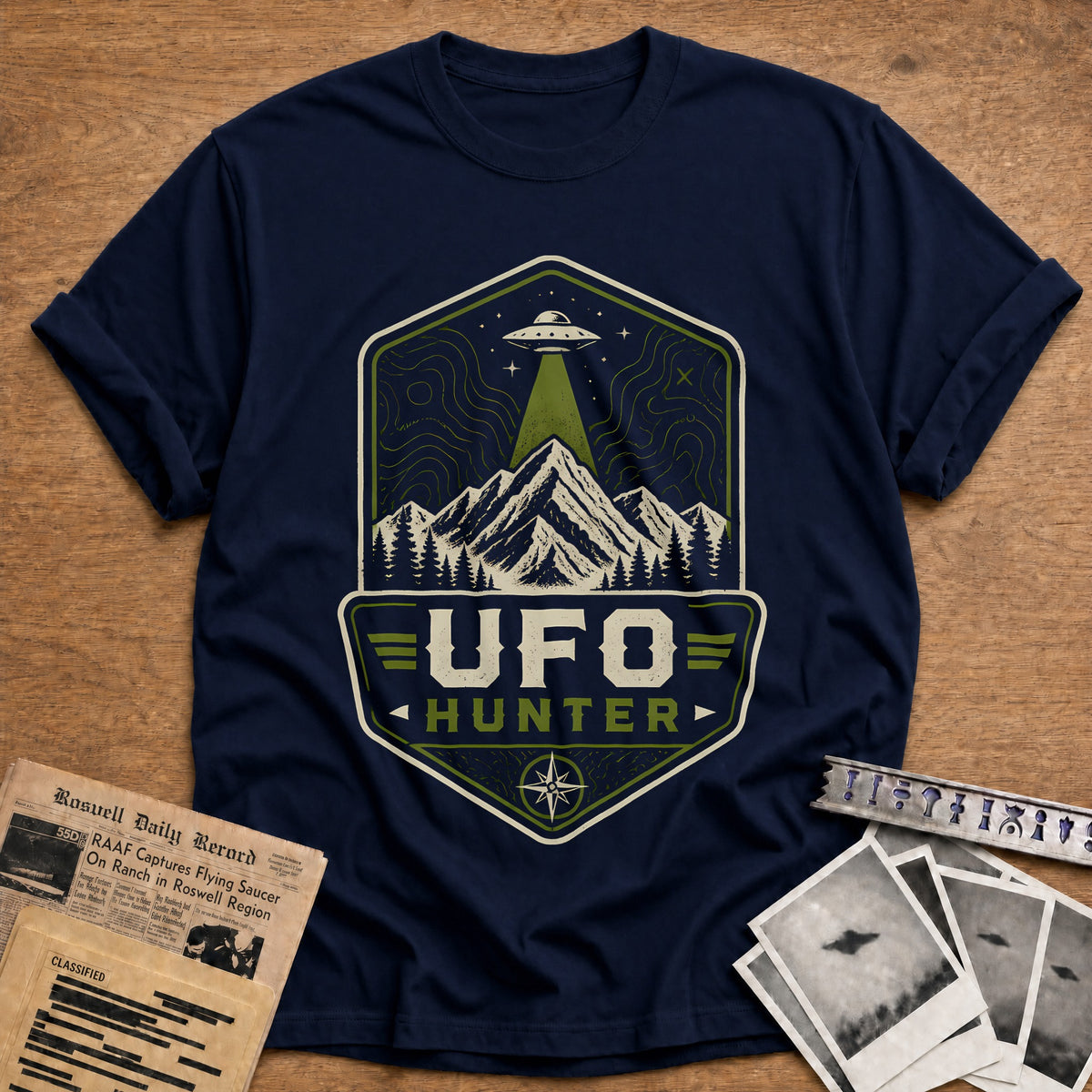 UFO Hunter Gorpcore 32 T-Shirt - Navy