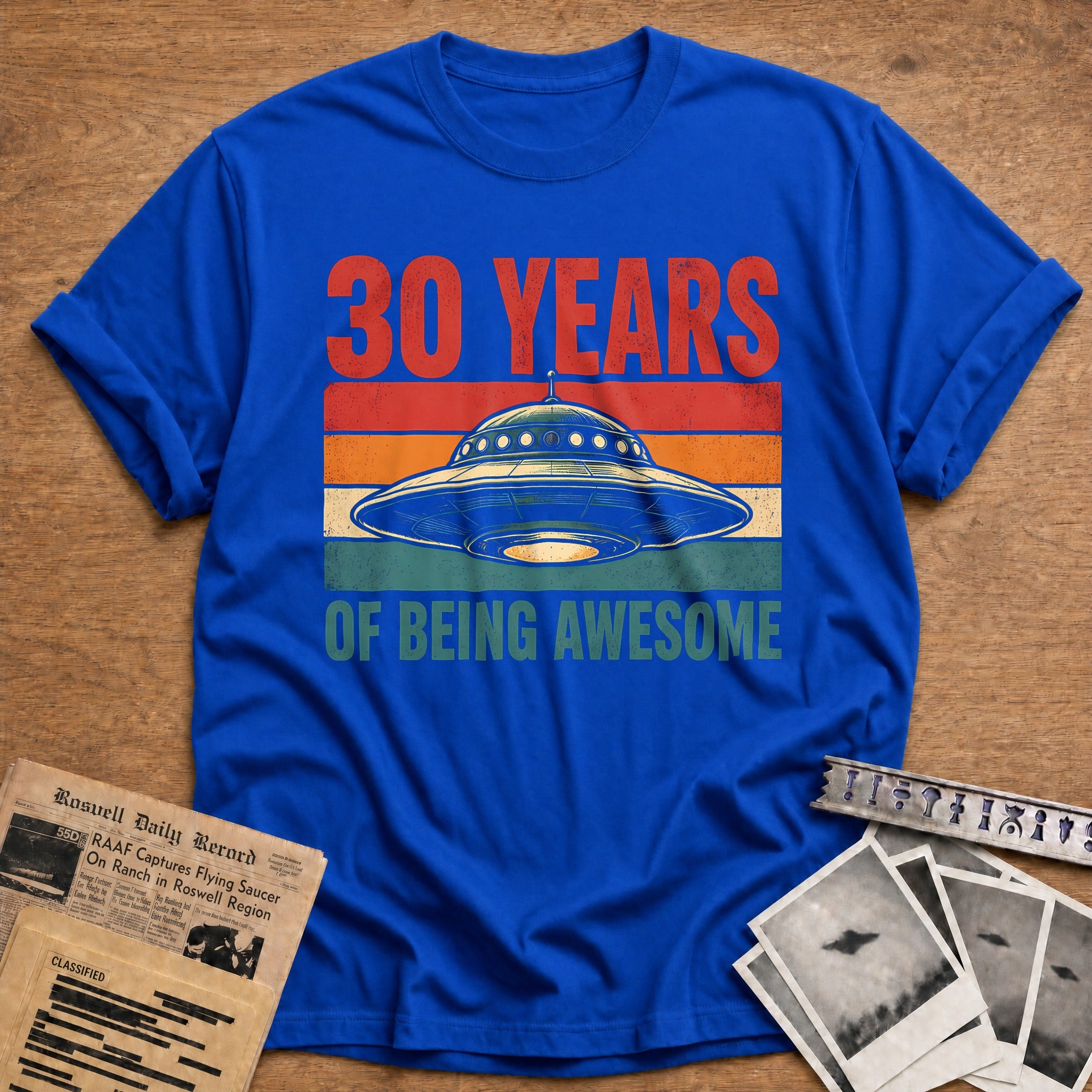 30 Being Awesome T-Shirt - Royal