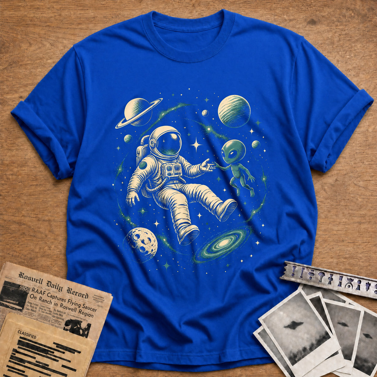 Astronaut Alien Cosmic 57 T-Shirt - Royal