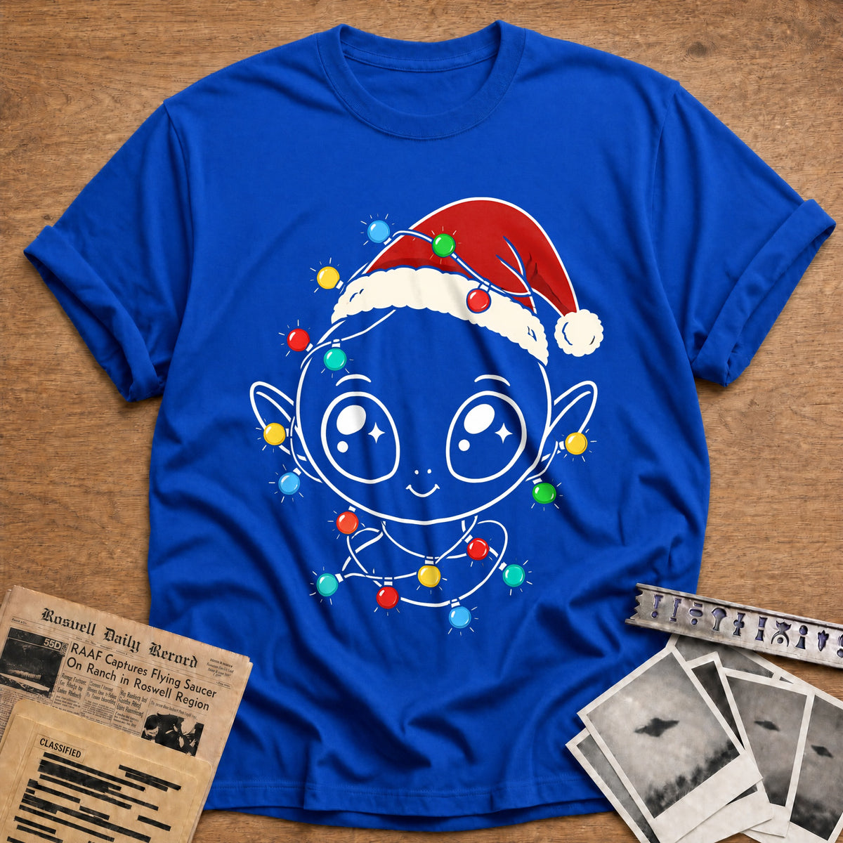 Chibi Alien Christmas Lights 42 T-Shirt - Royal