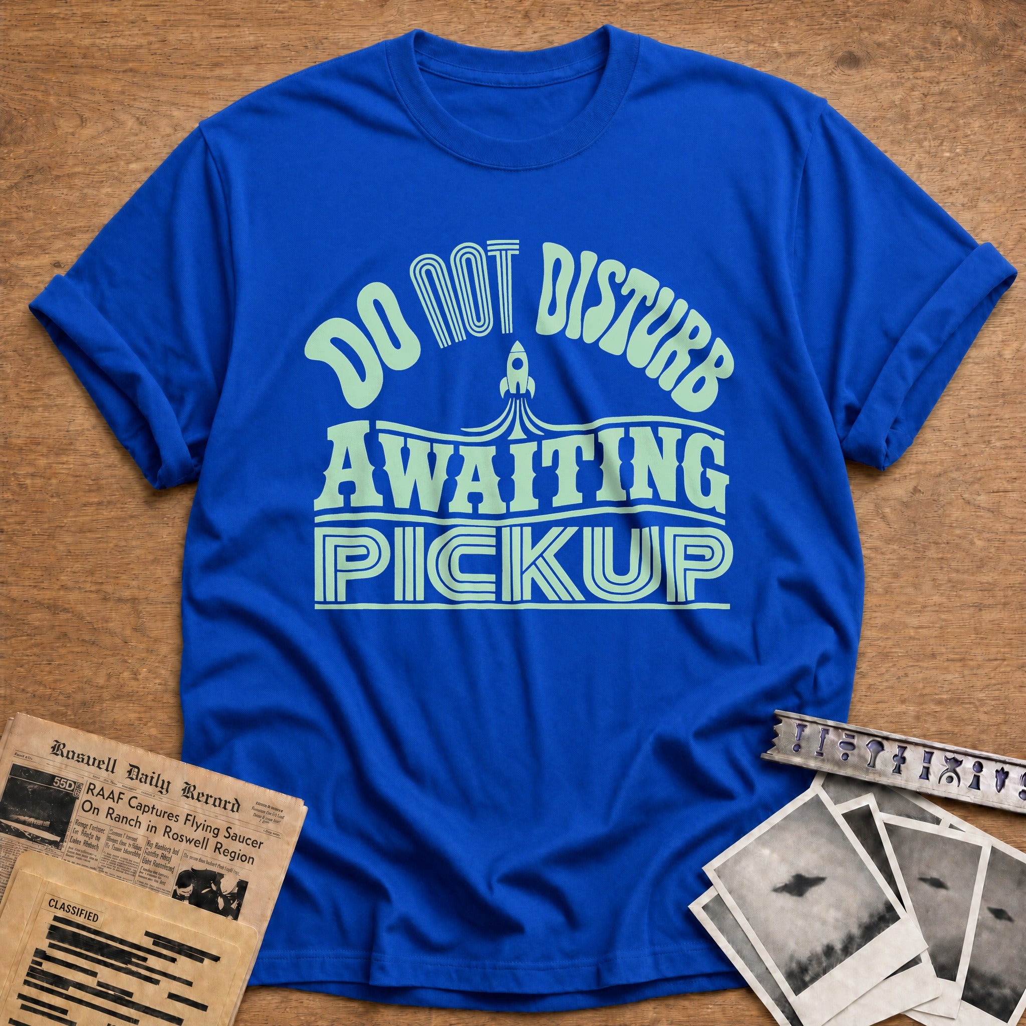 Do Not Disturb Awaiting Pickup 01 - Royal