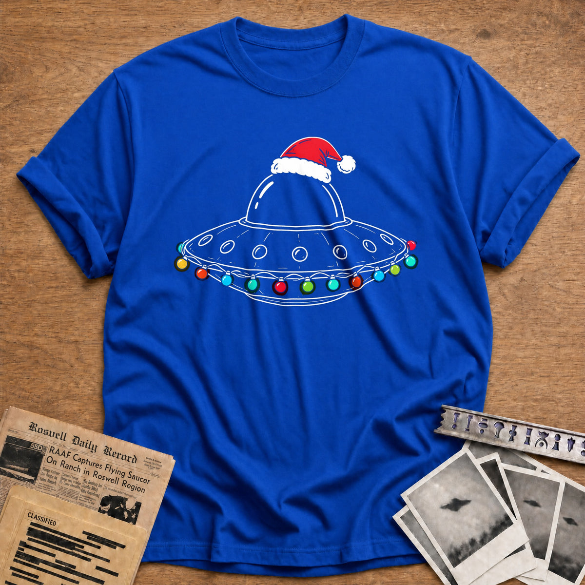 Flying Saucer UFO Christmas Lights 93 T-Shirt - Royal