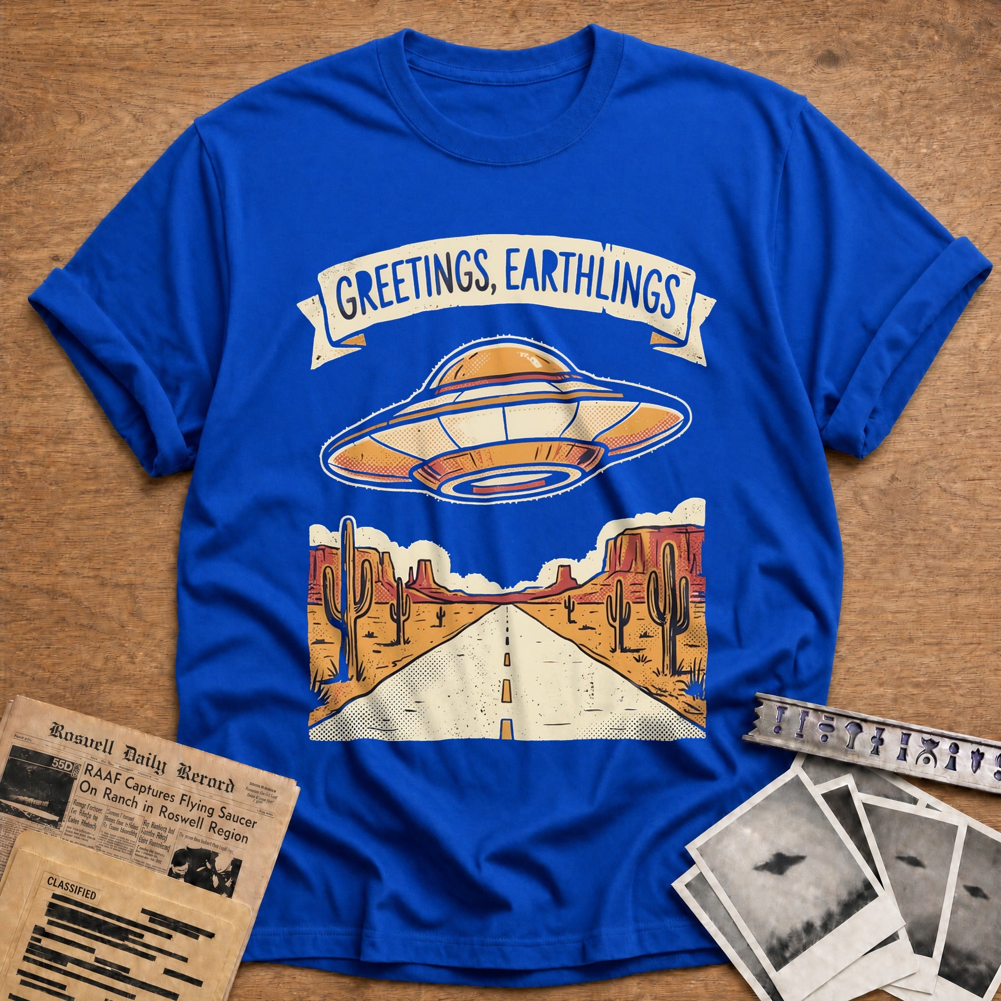Greetings Earthlings 02 - Royal