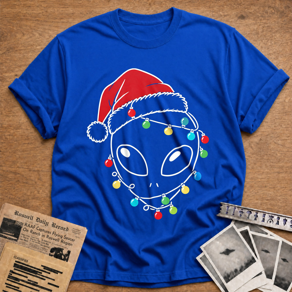 Grey Alien Head Christmas Lights 40 T-Shirt - Royal