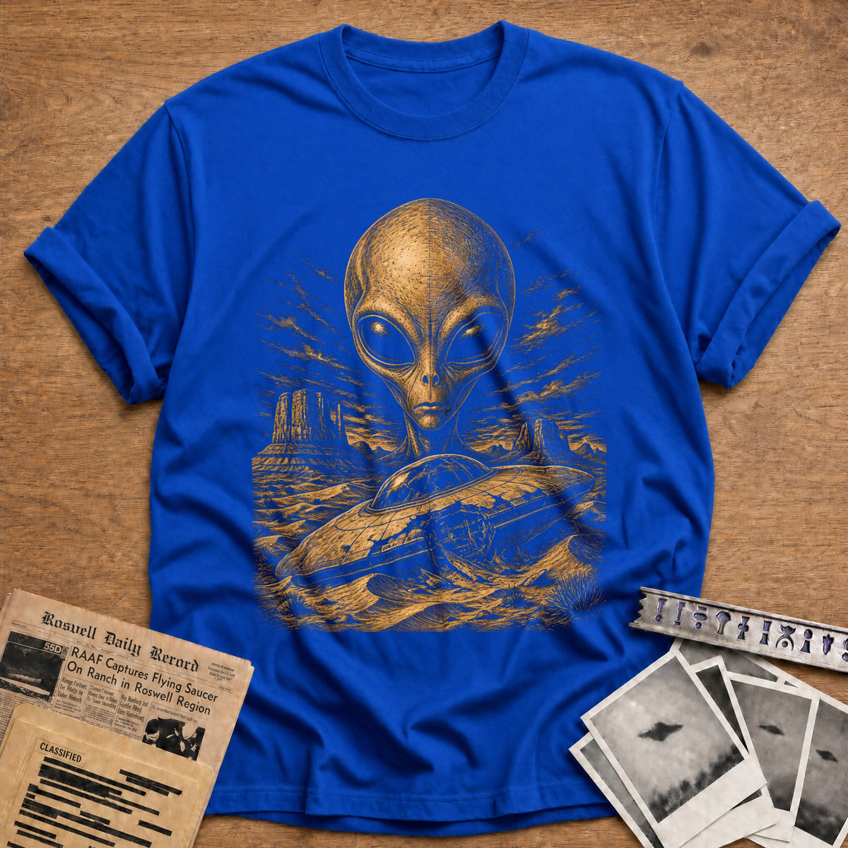 Head Crashed Saucer 76 T-Shirt - Royal