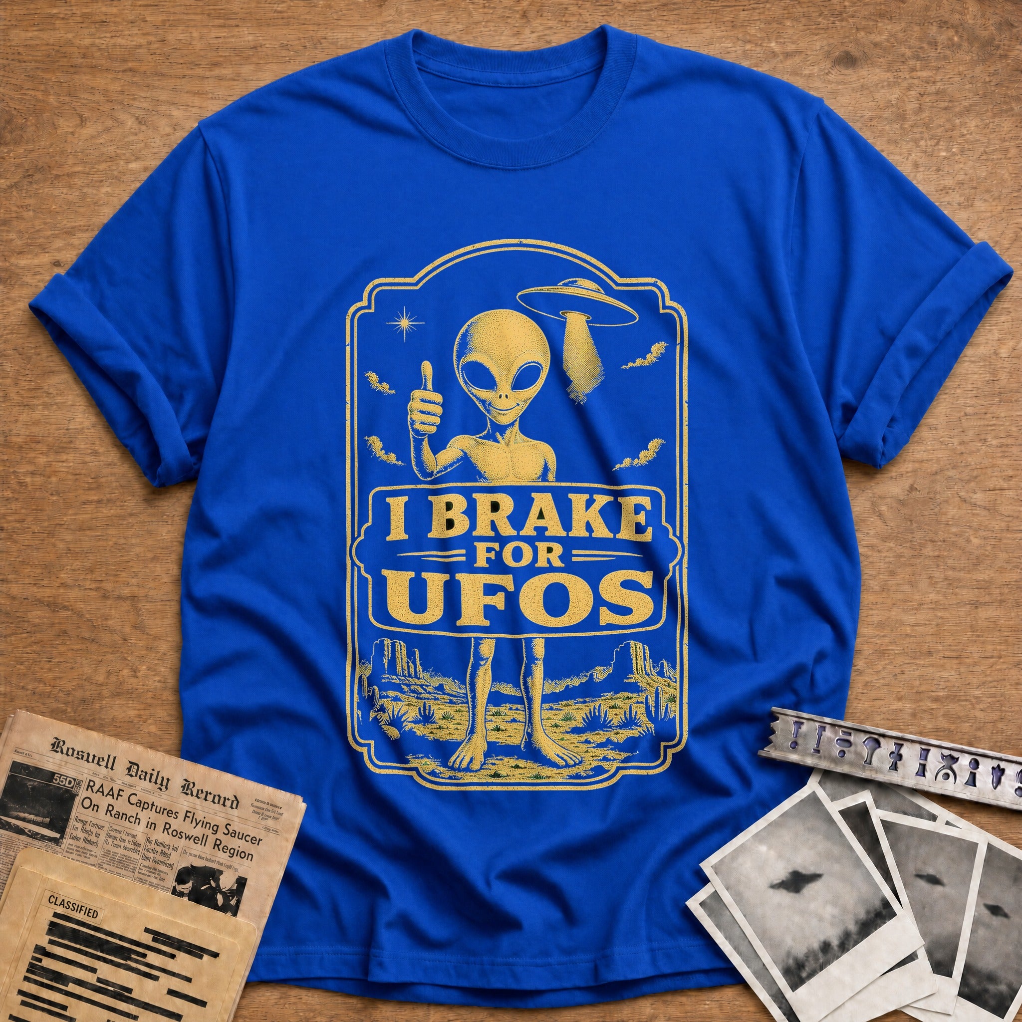 I Brake For Ufos 02 - Royal