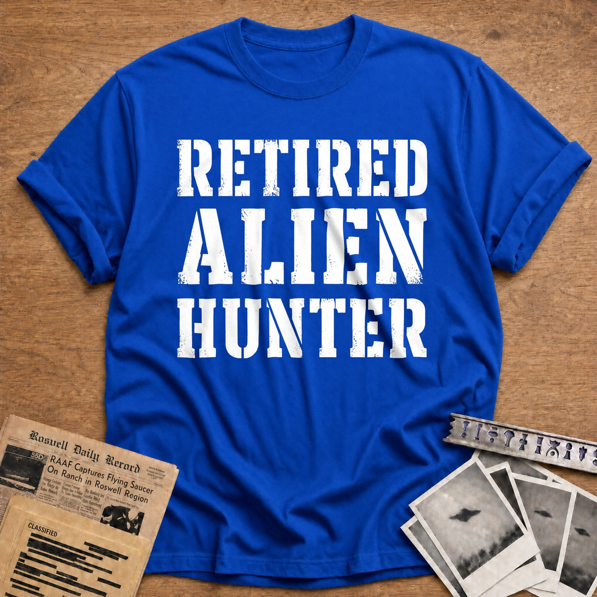 Retired Alien Hunter 39 T-Shirt - Royal
