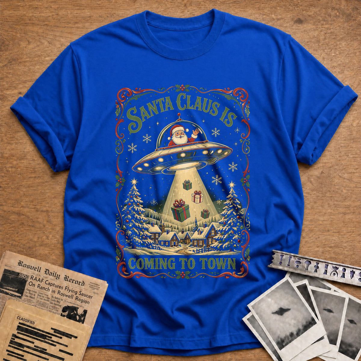 Santa Claus Is Coming To Town 76 T-Shirt - Royal