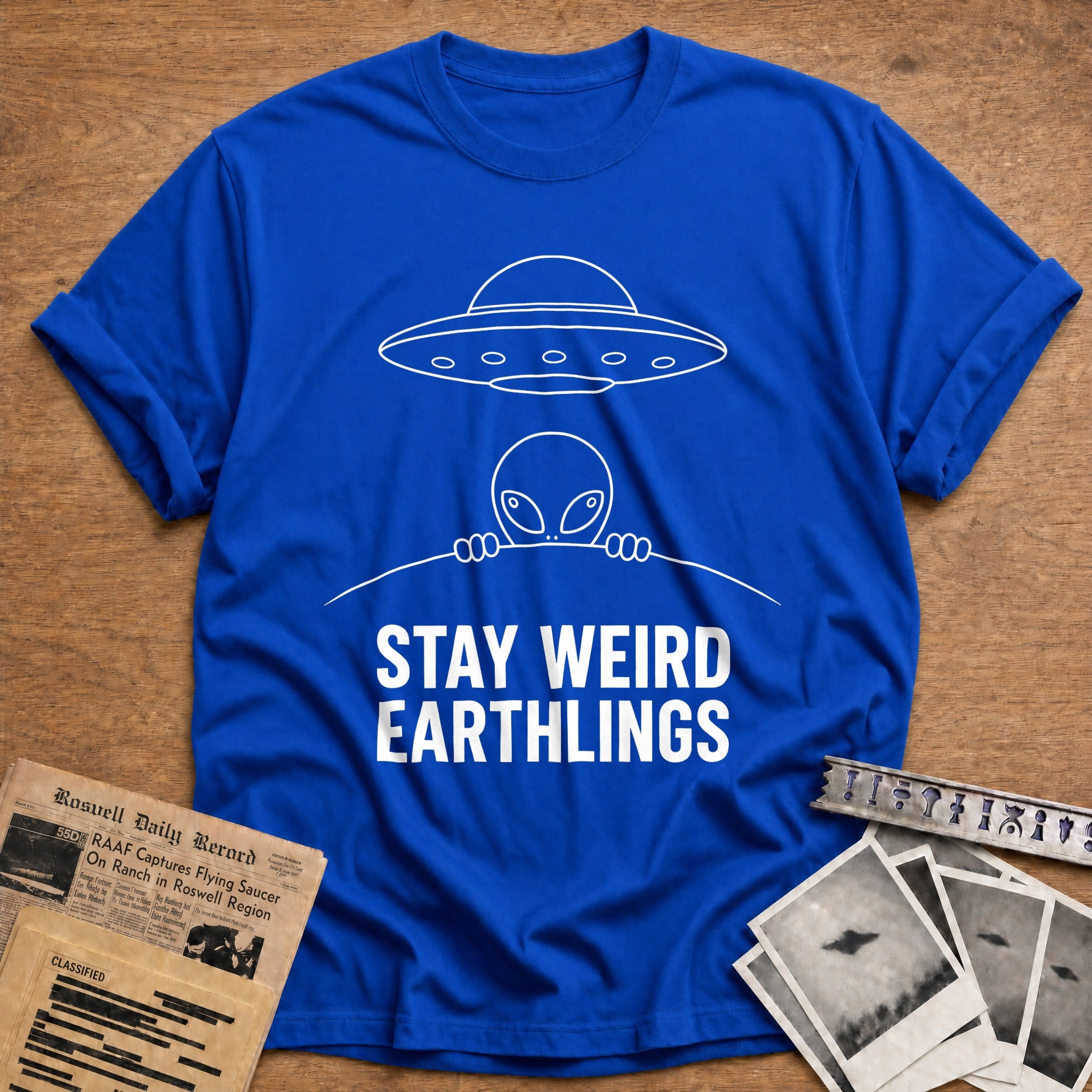 Stay Weird Earthlings 76 T-Shirt - Royal