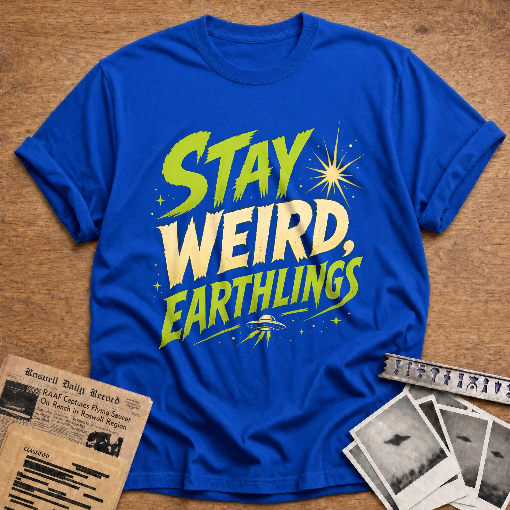 Stay Weird Earthlings 83 T-Shirt - Royal