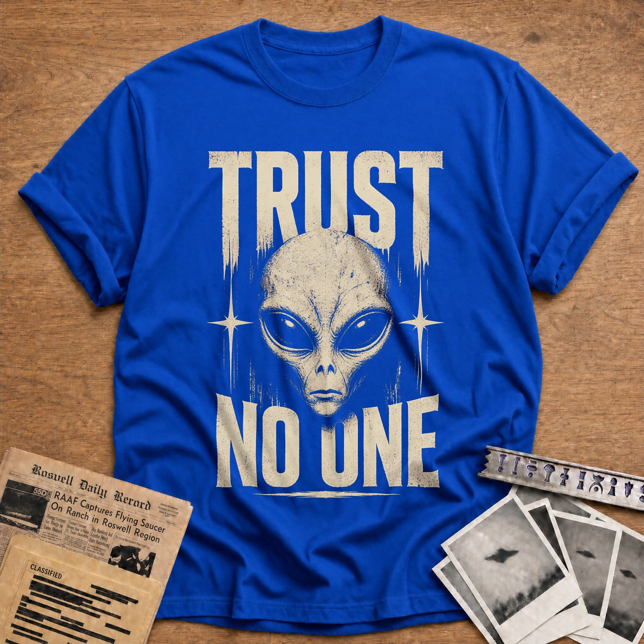 Trust No One T-Shirt - Royal