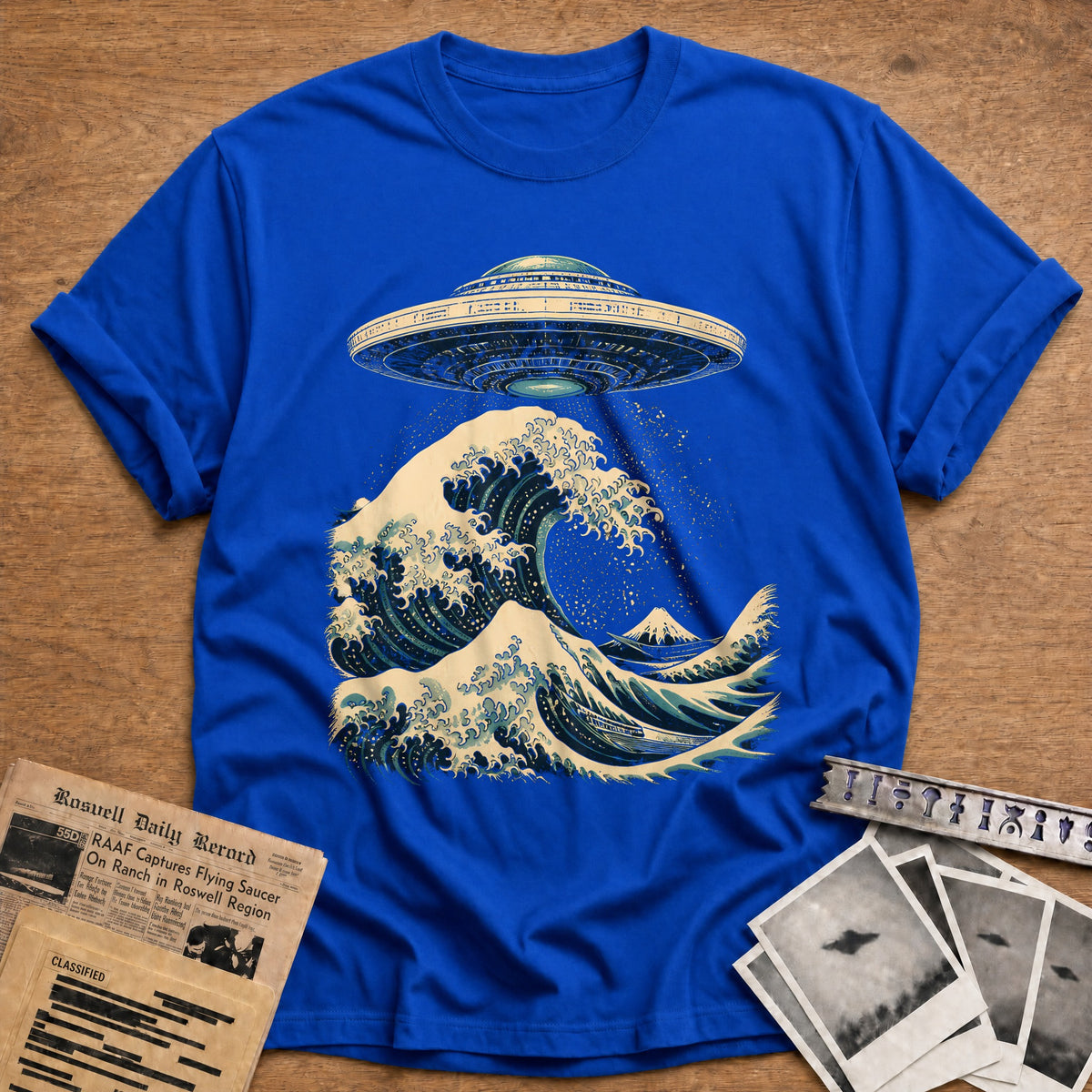 UFO Great Wave Ukiyoe 84 T-Shirt - Royal