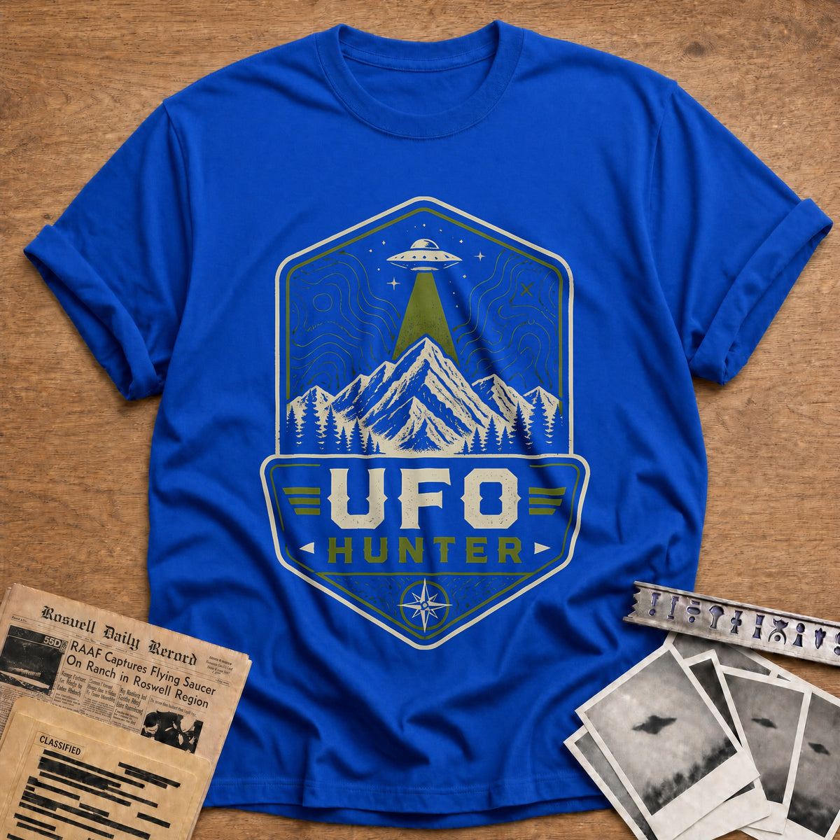UFO Hunter Gorpcore 32 T-Shirt - Royal