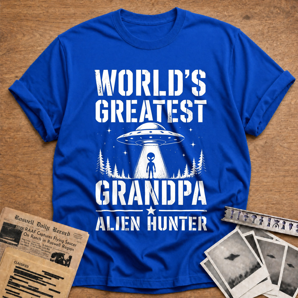 World's Greatest Grandpa Alien Hunter 42 T-Shirt - Royal